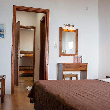Hotel Cleopatra Chorefton Bagian luar foto