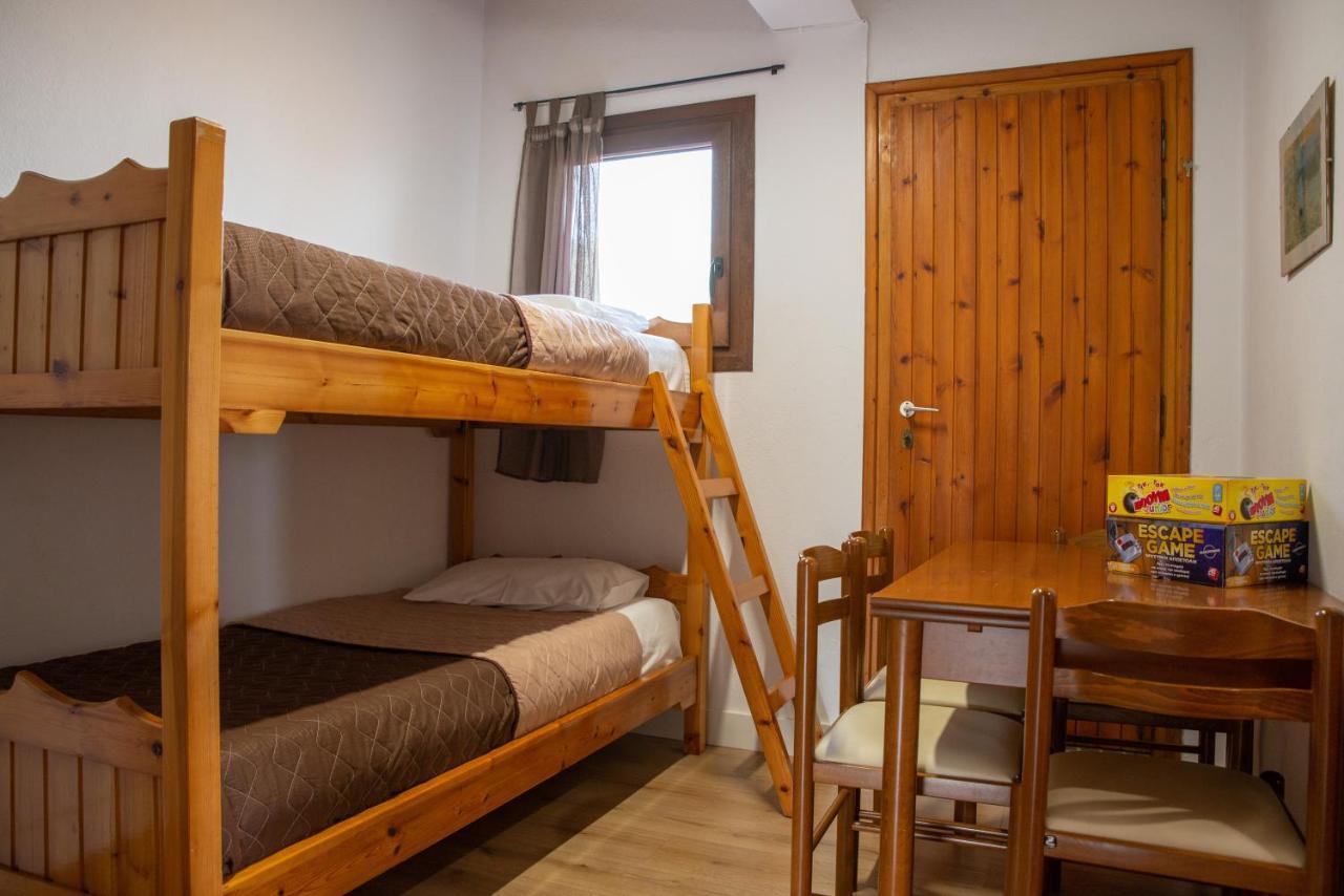 Hotel Cleopatra Chorefton Bagian luar foto