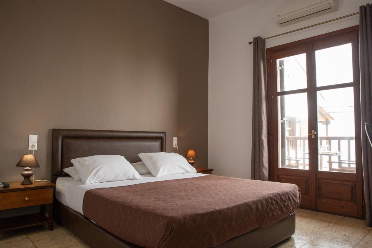 Hotel Cleopatra Chorefton Bagian luar foto