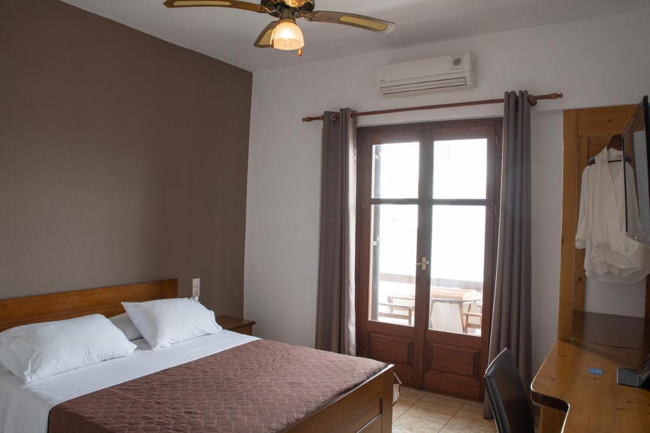 Hotel Cleopatra Chorefton Bagian luar foto