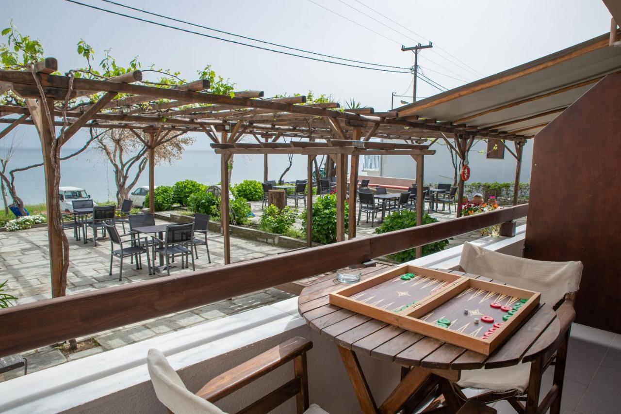Hotel Cleopatra Chorefton Bagian luar foto